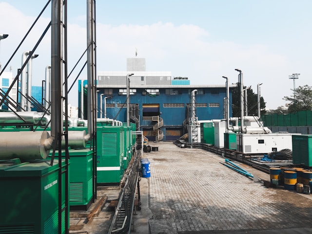 Contoh beberapa genset yang sedang digunakan